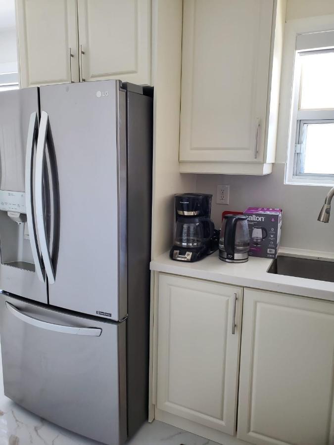 Maxwell Esabu Apartment Toronto Bagian luar foto